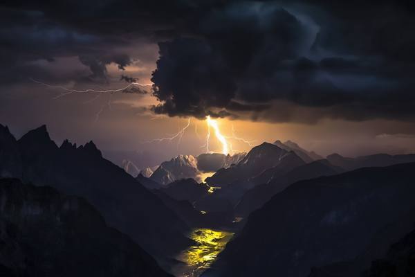 AI-generated image analyzed by PromptLens